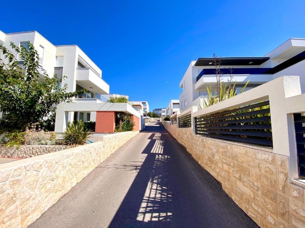 Fantasy Pool Villa Novalja Exterior photo